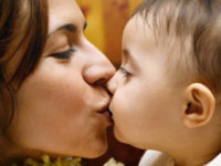 Bố mẹ nhiễm HP có cần xét nghiệm và điều trị cho con?